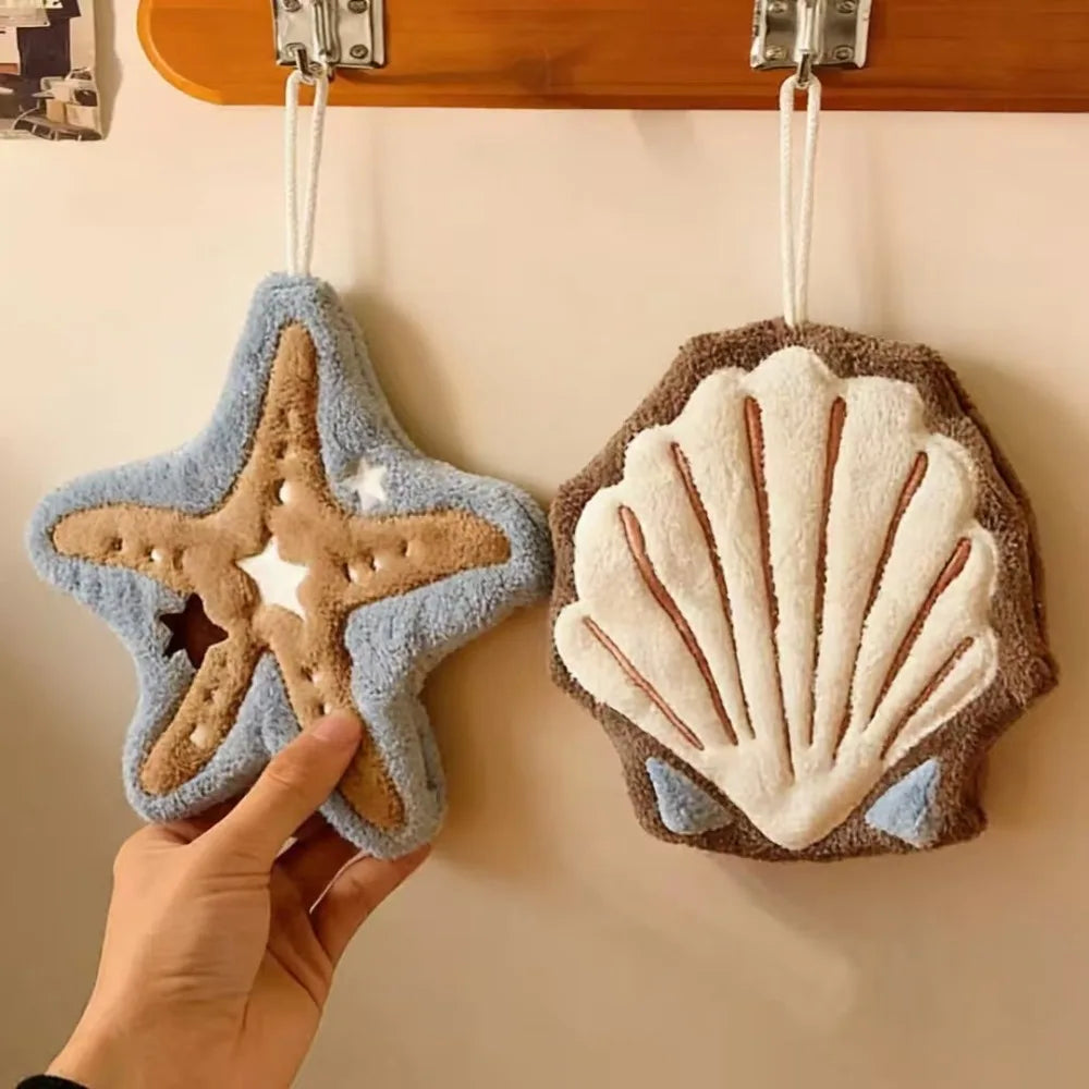 Ocean Shell & Starfish Absorbent Bath Towel | Coastal Sea Life Print