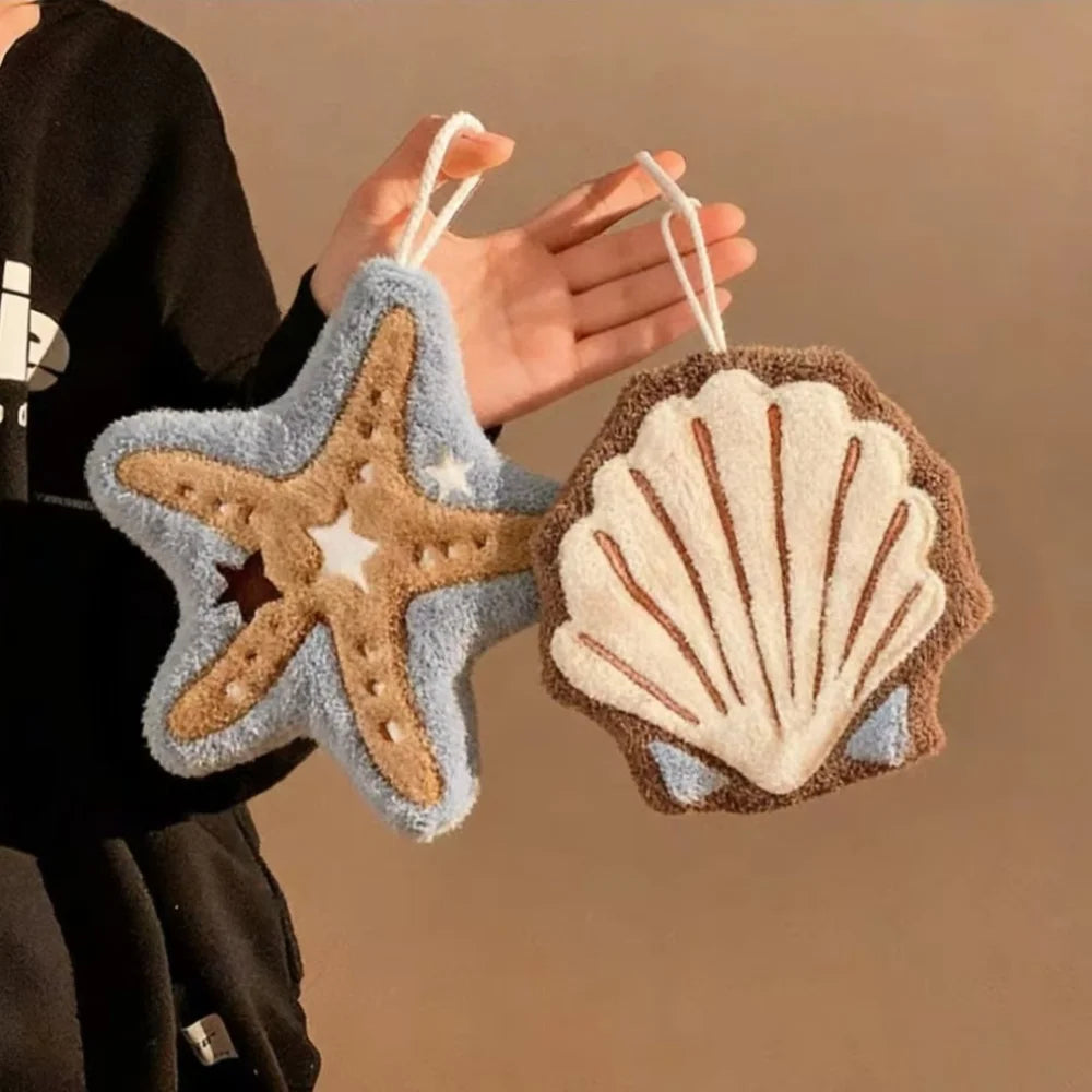 Ocean Shell & Starfish Absorbent Bath Towel | Coastal Sea Life Print