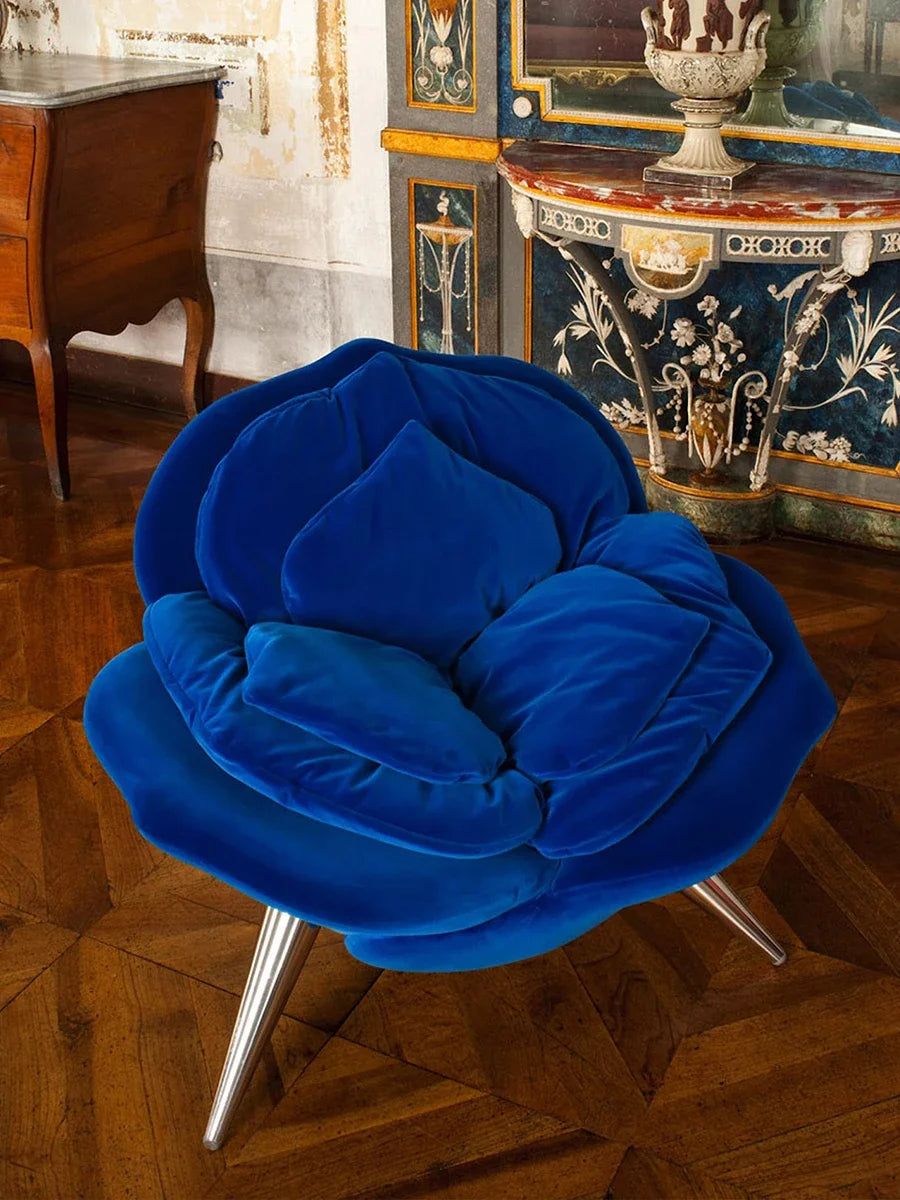 Rose Akzentstuhl – Elegant, Plüschig und Bequem