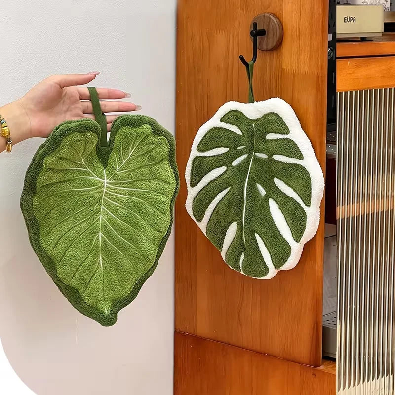 Leaf-Shaped Bathroom Hand Towel | Soft Absorbent Coral Fleece Cloth
