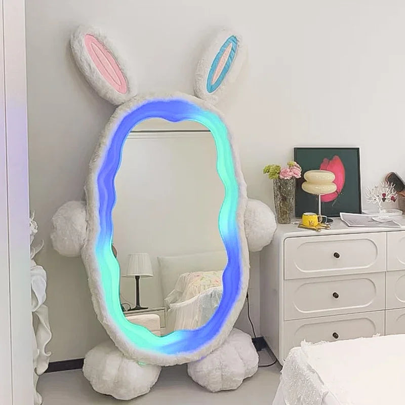 Espejo de Cuerpo de Conejo de Peluche con Luces LED | 39" x 75" (100 x 190 cm)