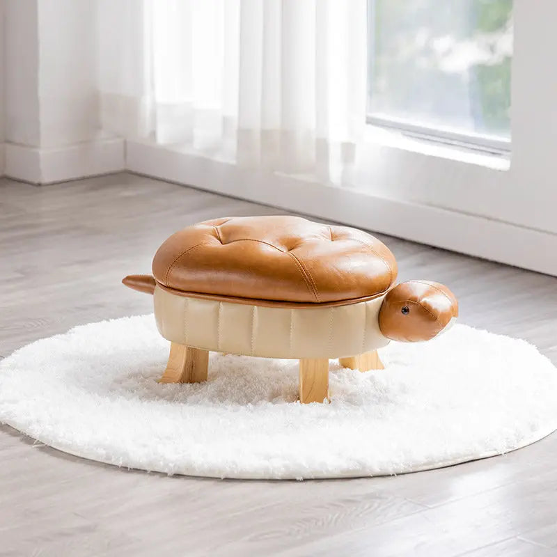 Pouf en simili cuir Turtle Time - Cinq couleurs