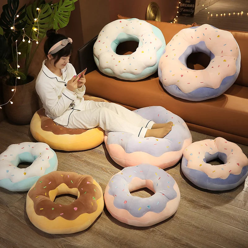 Plushie Donut Seat Cushion, 4 Colors, 1.5-2.3' | 45-70 cm plush toy – – – Image 1 | Plushie Produce
