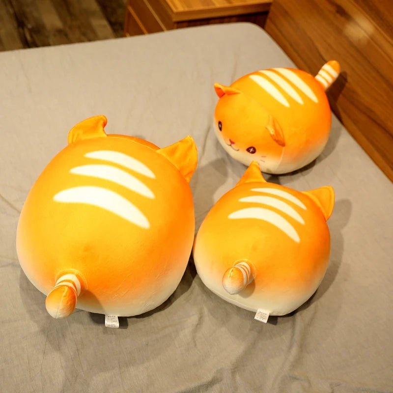 Plushie Kawaii Cat as Sourdough Bread, 12-16" | 30-40 cm plush toy – – – Image 1 | Plushie Produce