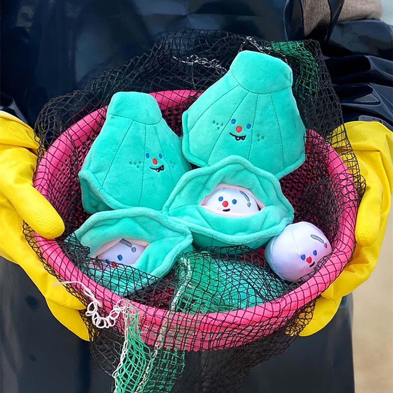 Plushie Clam with Pearl Dog Sniffing Toy, 4.7" | 11 cm plush toy – – – Image 1 | Plushie Produce