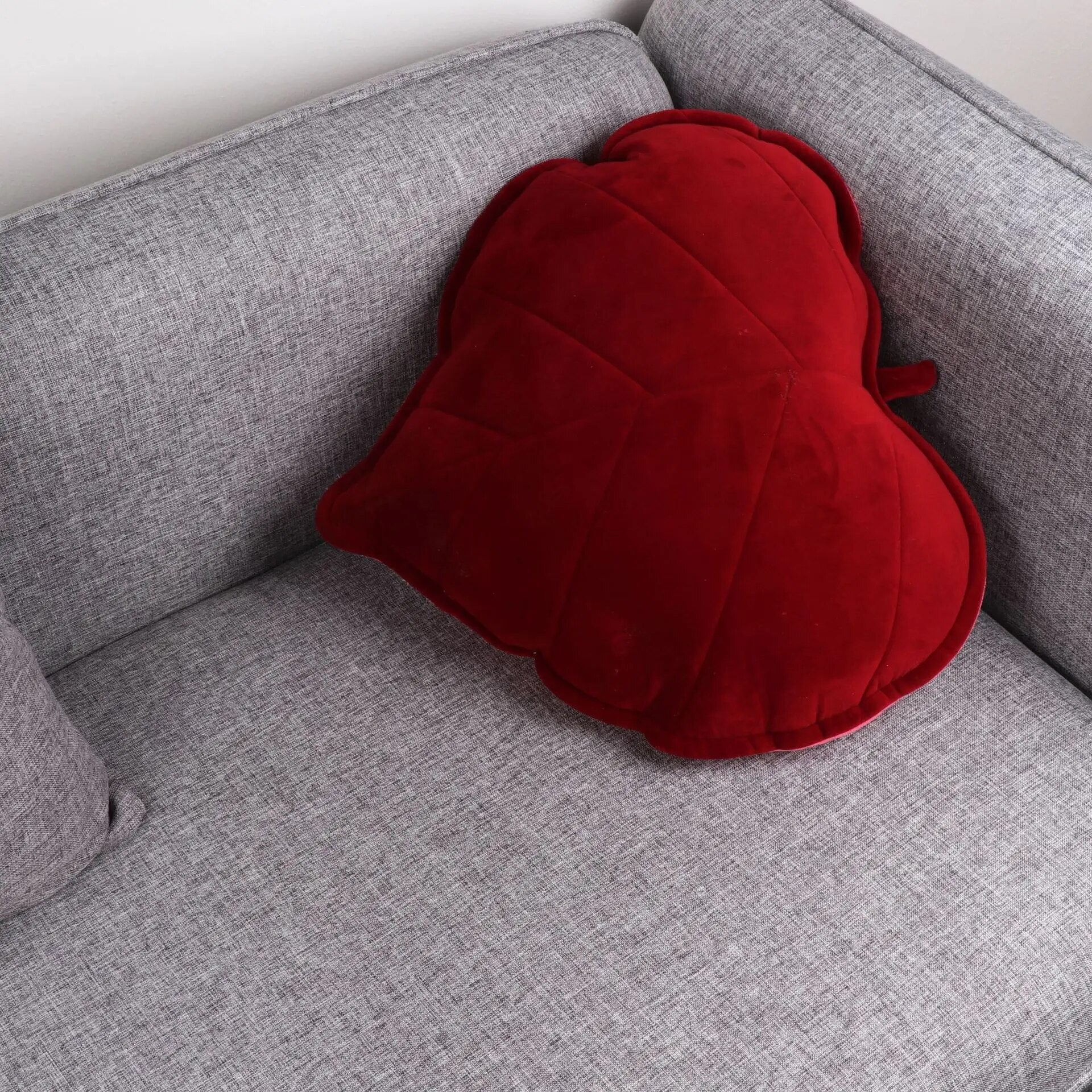 Plushie Large Realistic Leaf Throw Pillow, 11 Colors, 5-20" | 13-50 cm plush toy – – red – Image 5 | Plushie Produce