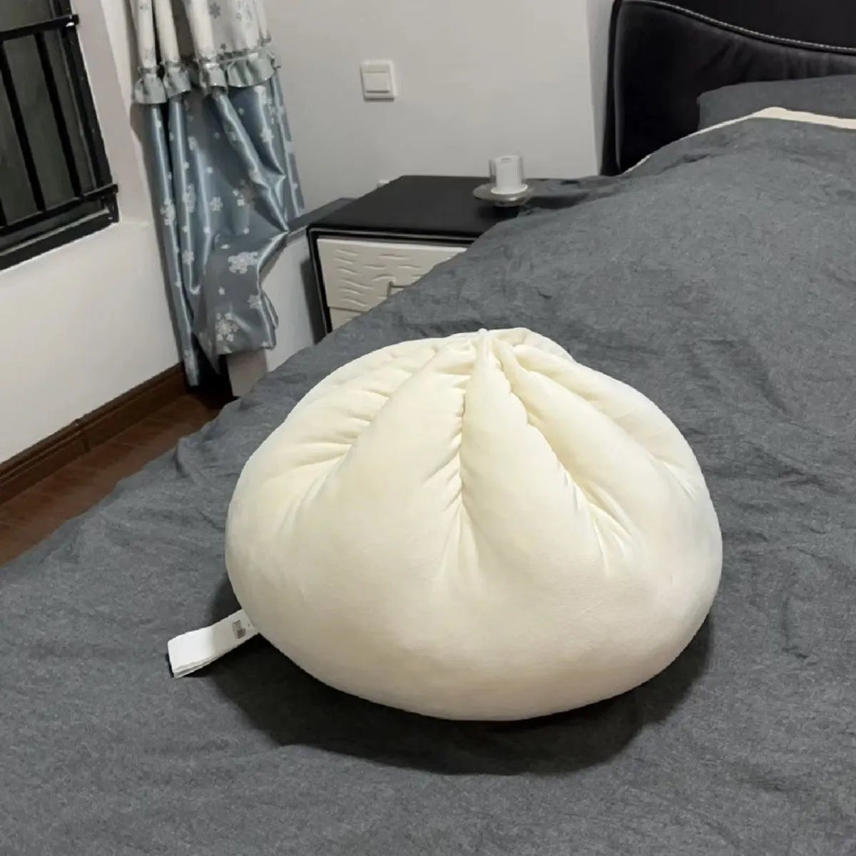 Plushie Steamed Bun Chair, 18" | 45 cm plush toy – – – Image 1 | Plushie Produce
