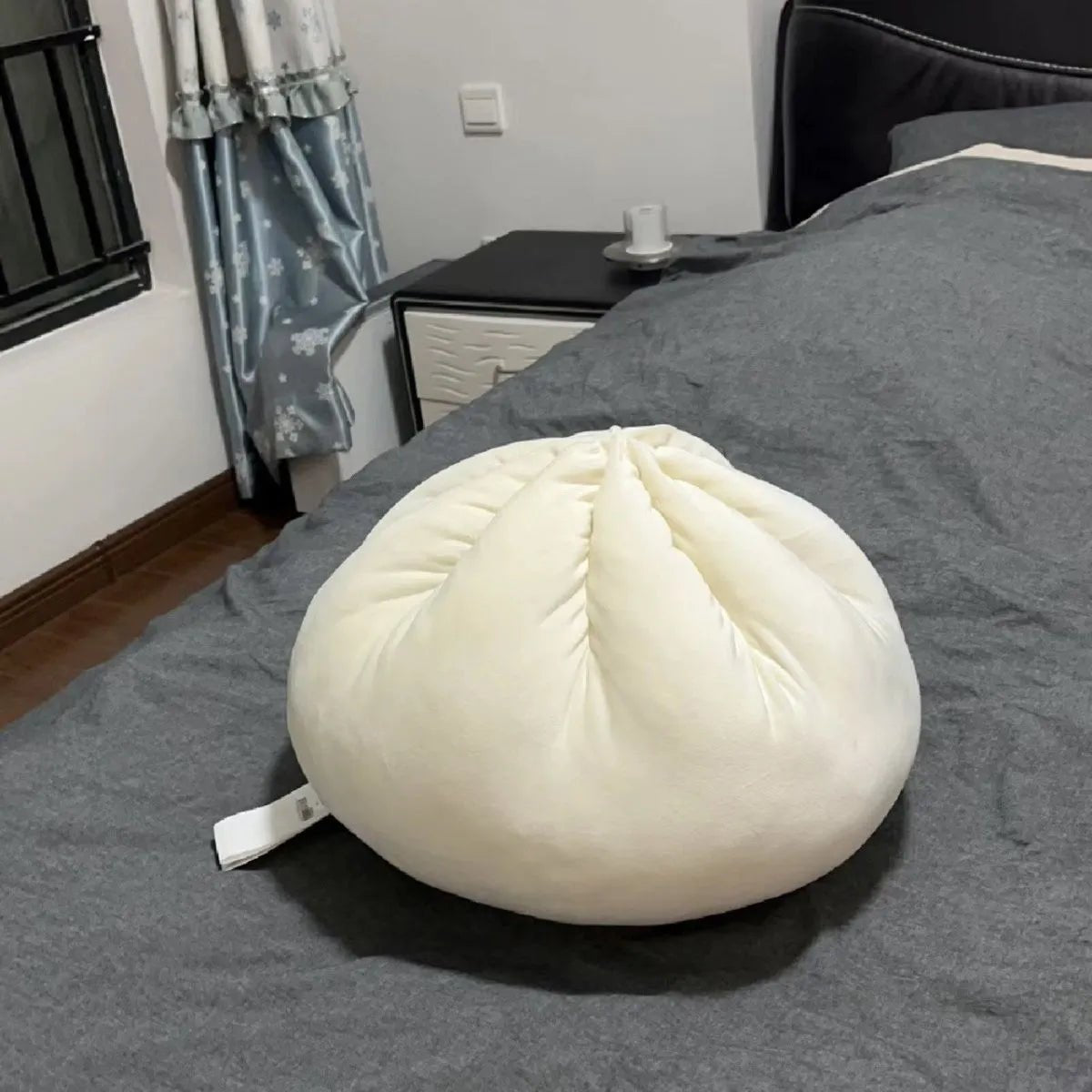 Plushie Steamed Bun Chair, 18" | 45 cm plush toy – – – Image 4 | Plushie Produce
