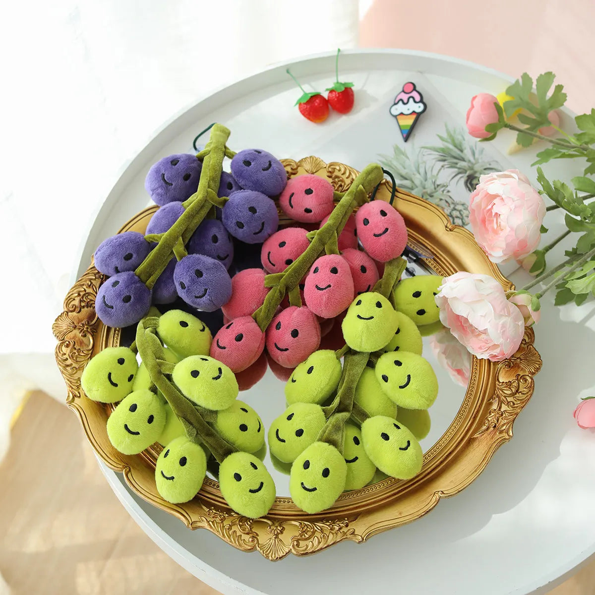 Peluche Souriante Tige de Raisins, 8-10" | 20-26 cm
