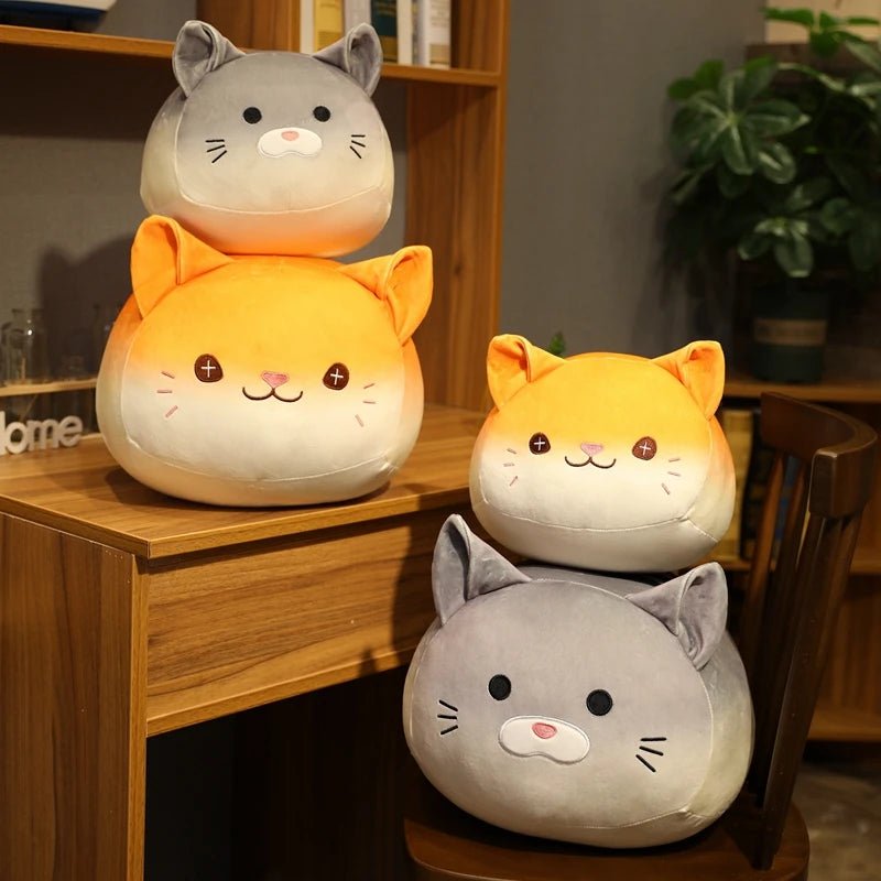 Gato Kawaii de Pelúcia como Pão de Sourdough, 12-16" | 30-40 cm