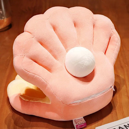 Plush Clamshell with Removable Plush Pearl Plushie Produce