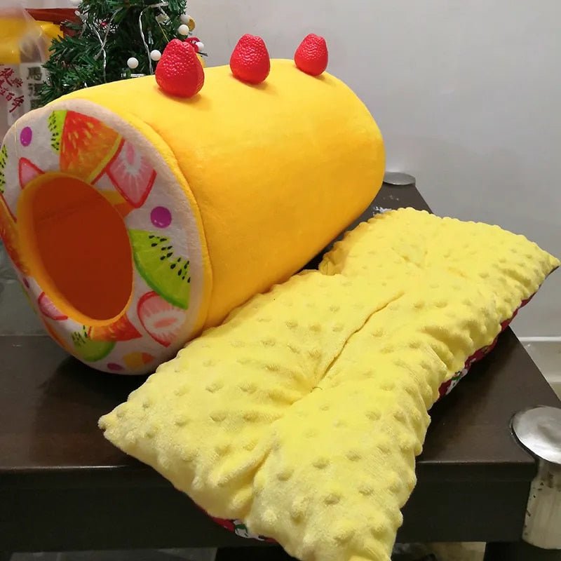 Cama para mascotas de rollo de fruta de peluche, 11-17" | 28-44 centímetros